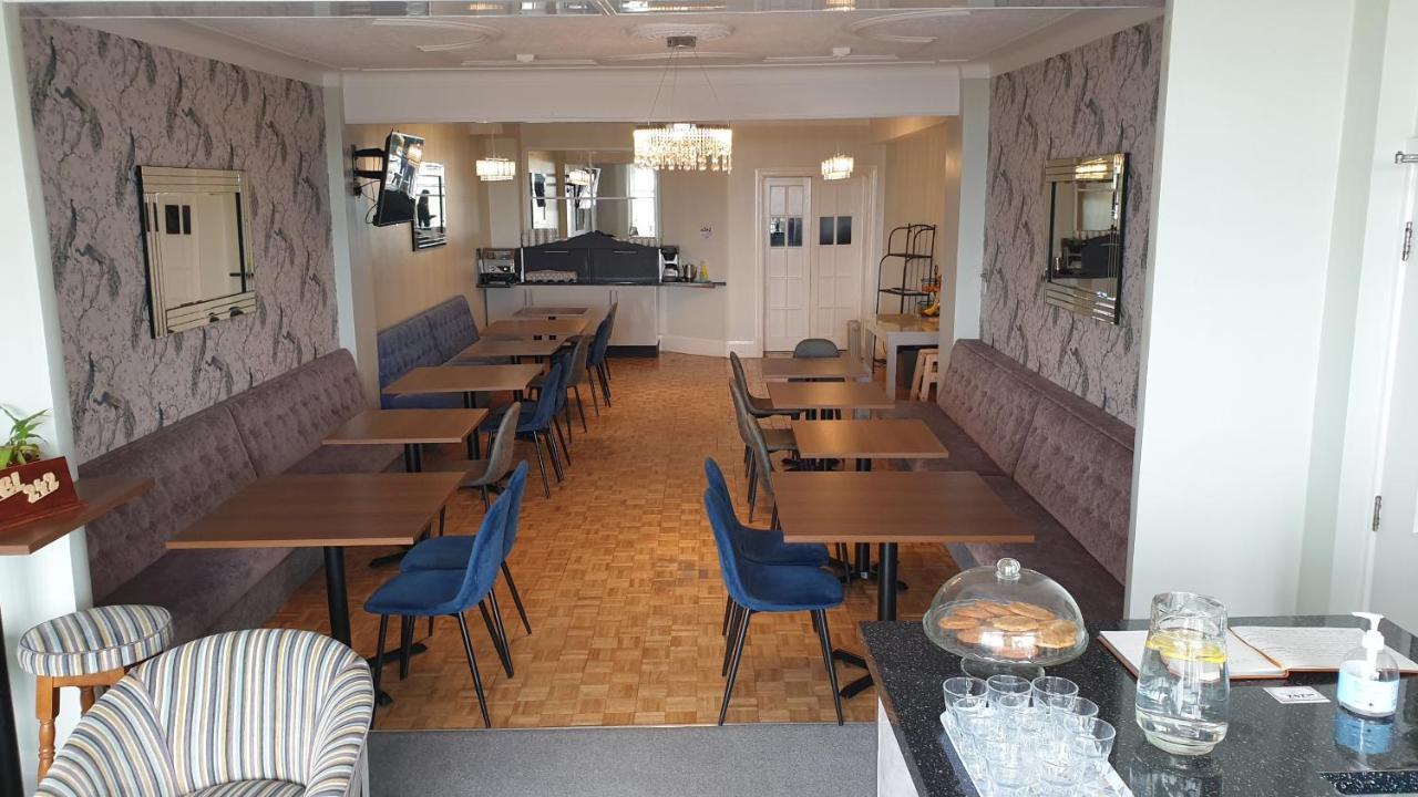 Hotel242 Μπλάκπουλ Εξωτερικό φωτογραφία